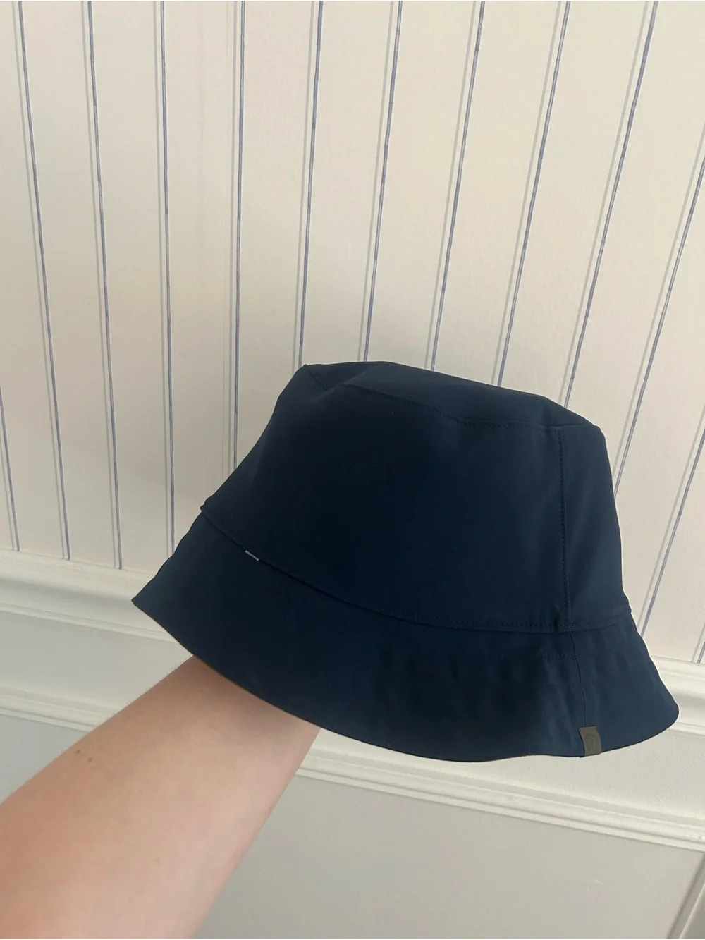 Lululemon Ribbed Reversible Bucket Hat - Olive Brown / Navy - Size M/L